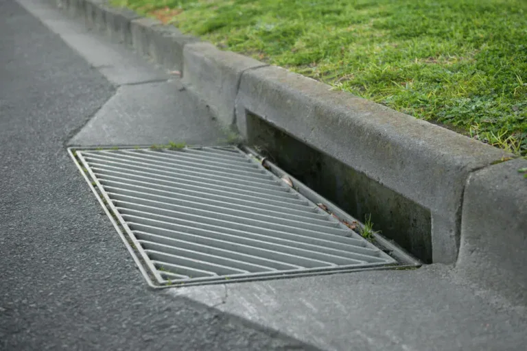 Concrete Curb and Gutter Services - Hugo's Concrete
