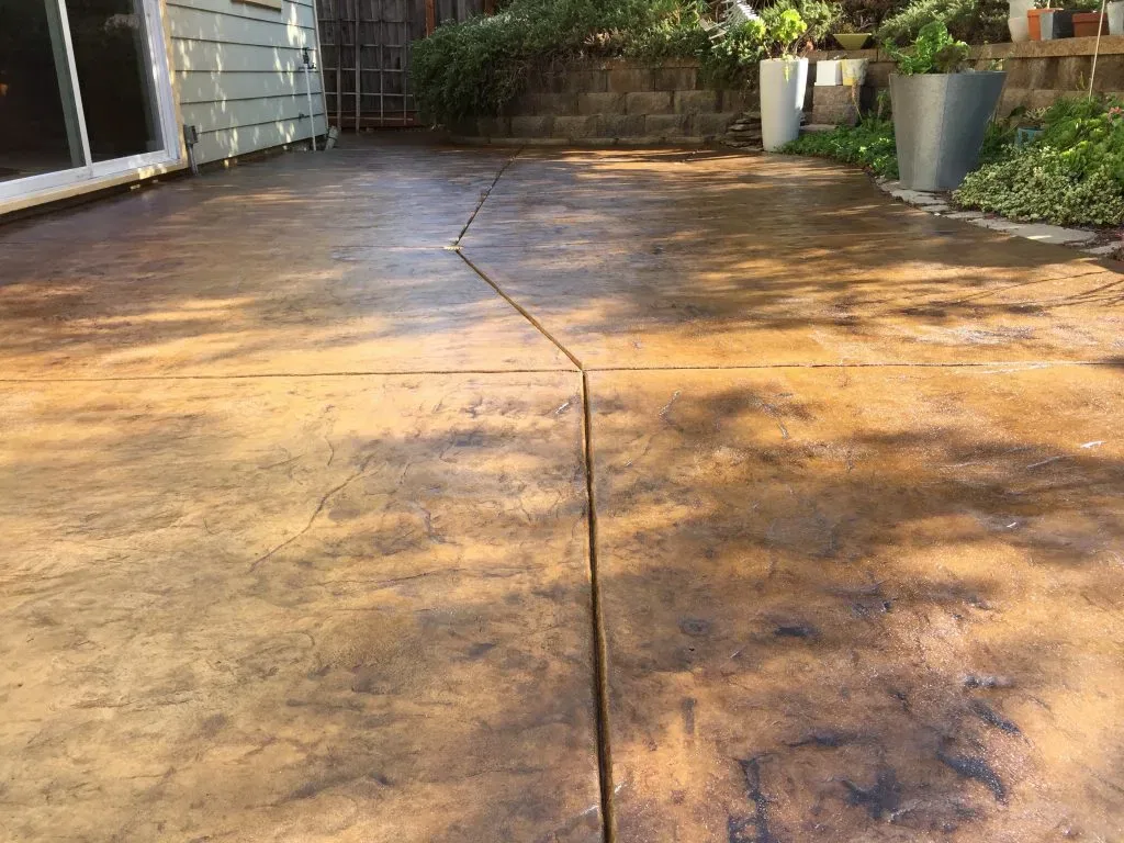 Concrete Stained and Sealer Patio Services - Hugos Concrete