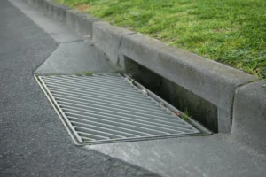 Concrete Curb and Gutter Services - Hugo's Concrete
