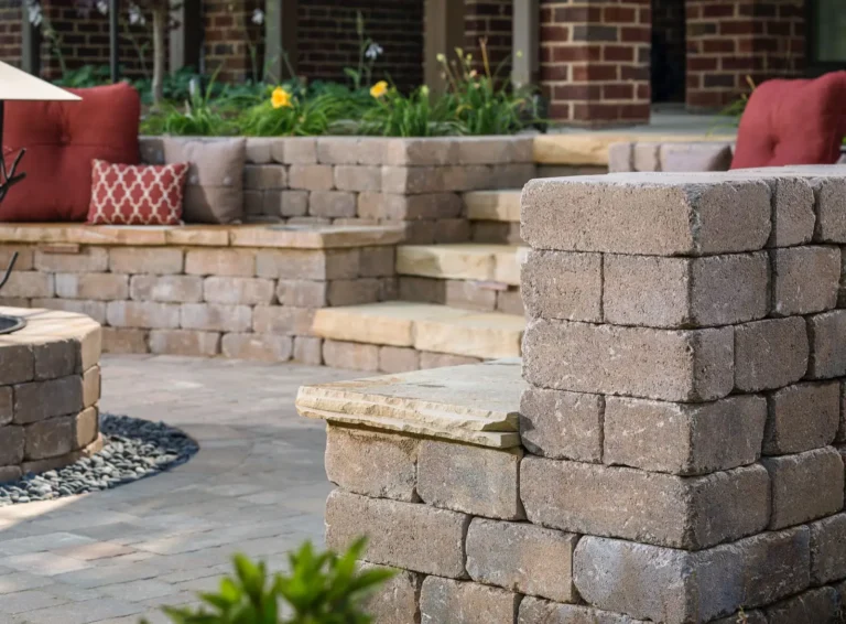 Seating Walls - Hugo's Concrete