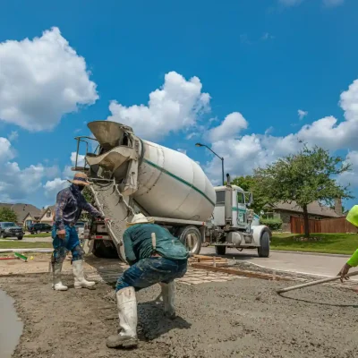 Concrete Guys Near Me: How to Spot a Professional Crew vs. a Cut-Rate Pour